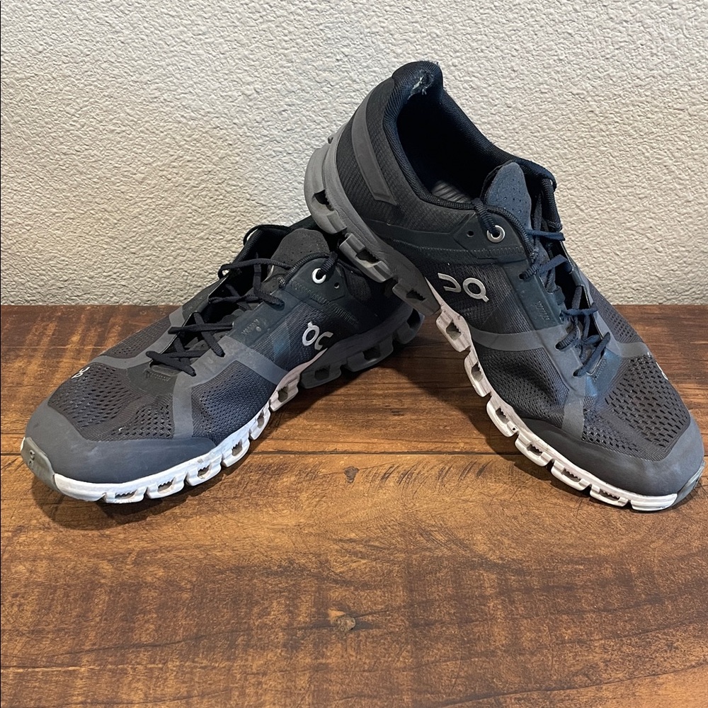 On Cloud Black & Gray, US 9.5